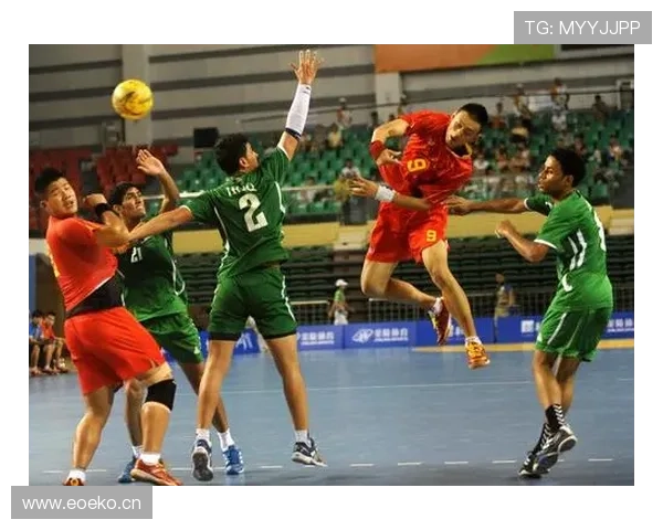 手球助攻判定标准解析：裁判如何区分有意与无意手球？