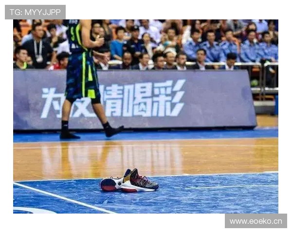 易建联赛场上风光背后，家里却藏着连富豪都羡慕的秘密？